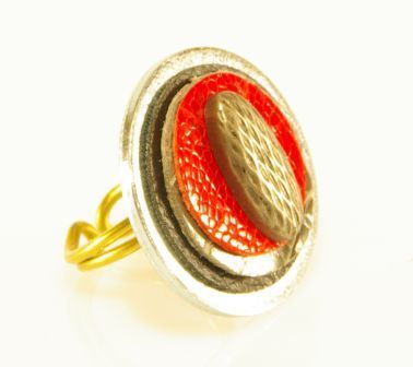 Ring aus Straußenleder rot